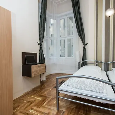 Апартаменты Riverside *