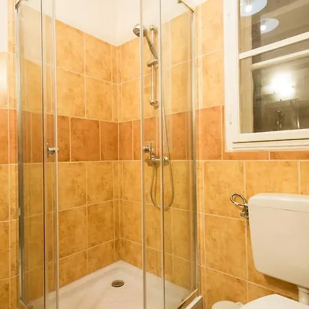 Апартаменты Riverside *